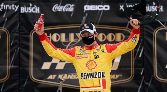 Joey Logano holds off Harvick for Kansas victory, seals Championship 4 berth