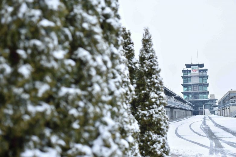 40indy Snow.jpg