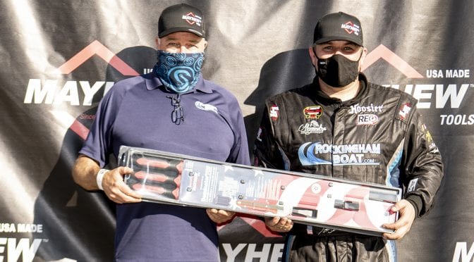 QUALIFYING: Andy Seuss Powers To First Whelen Modified Pole At New Hampshire
