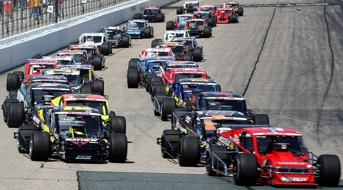 Setting the Scene: 2018 Whelen Modified Replay from New Hampshire