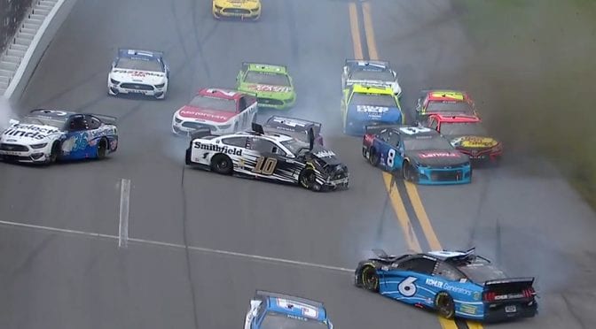 Featured image for Multi-car crash snares Daytona 500 contenders early in Stage 1