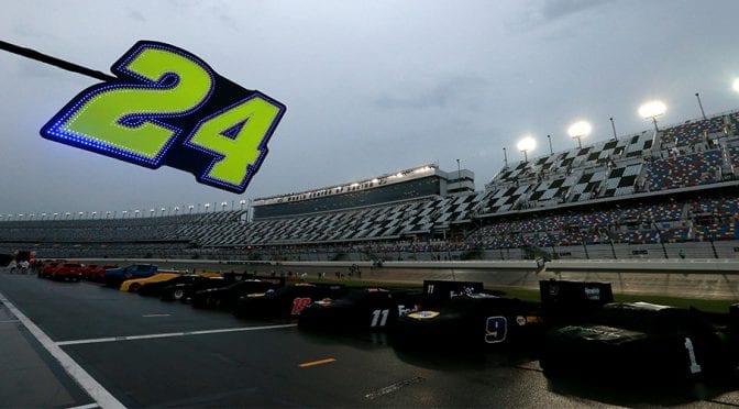 Featured image for Lightning, rain place Daytona 500 on hold in Stage 1