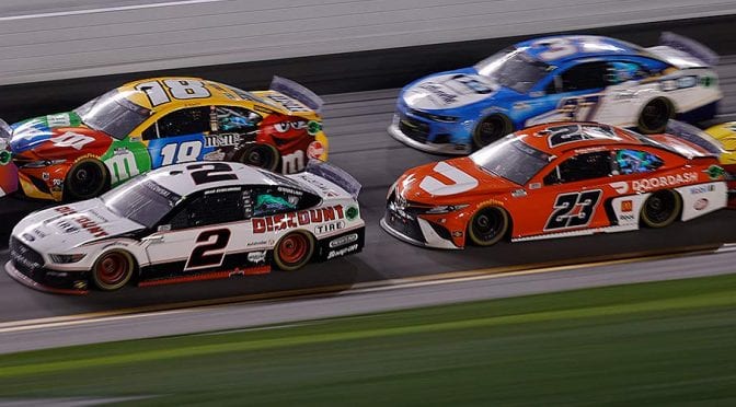Featured Image for Officials issue lug-nut penalties to Nos. 2 and 23 teams after Daytona prelims