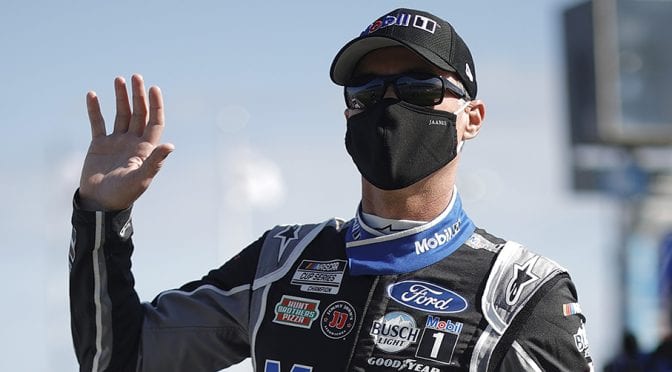 Kevin Harvick matches Joe Nemechek atop the NASCAR national series starts list