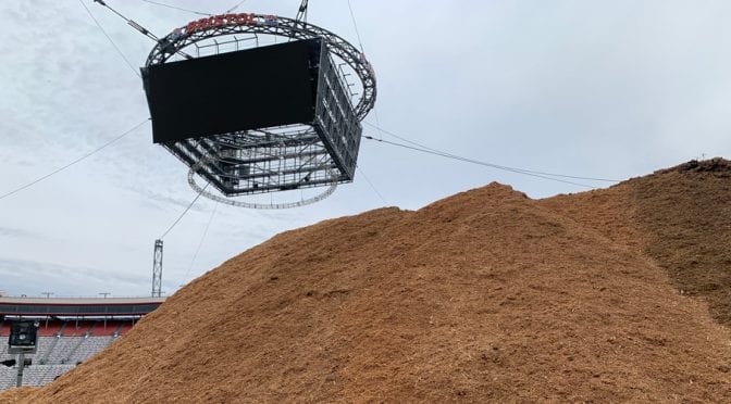 Featured Image for Colossal team effort used to transform ‘Colosseum’ into dirt track