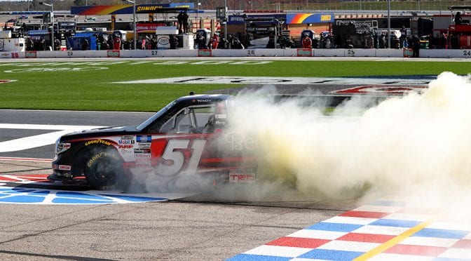 Featured Image for Kyle Busch dominant at Atlanta, notches 60th win in Camping World Trucks