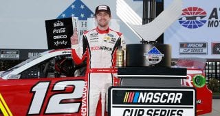 Ryan Blaney bypasses dominant Larson at Atlanta, lands first Cup Series win of 2021