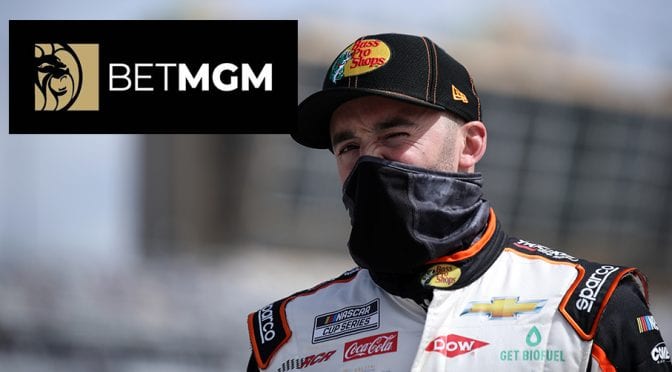 Featured image for 2021 Food City Dirt Race betting preview, presented by BetMGM