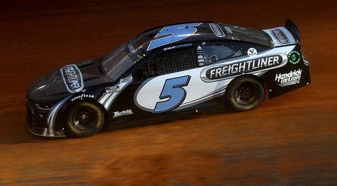 Featured Image for Kyle Larson earns pole for Bristol Dirt Race after qualifying washout