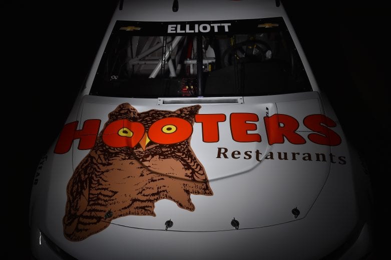Hendrick Motorsports #9 HOOTERS Chevrolet