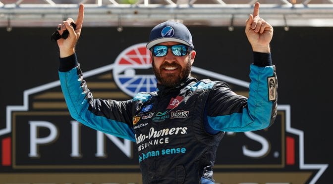 Featured image for Martin Truex Jr. dominates for Truck Series victory on the Bristol dirt