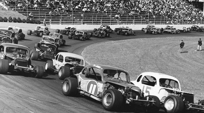 Modifieds bring history back with return to Martinsville