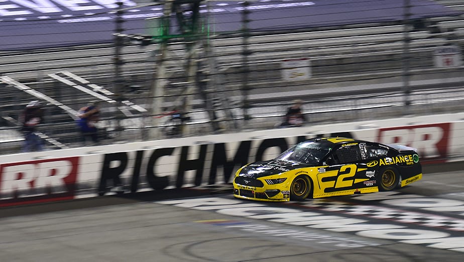 Preview Show: Truex, Hamlin or Keselowski? Which short-track ace wins Richmond?