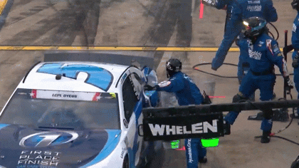 5 Crew Guy Slow Mo Push Car