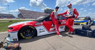 Red-hot car and driver: Larson's generational talent leads to Victory Lane return