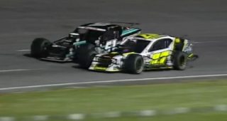 Photo finish: Patrick Emerling nips Bonsignore in Modified Tour thriller