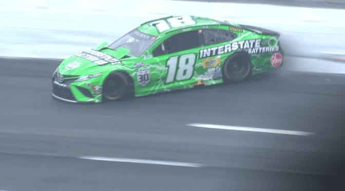 Kyle Busch wrecks from lead at New Hampshire as rain hits