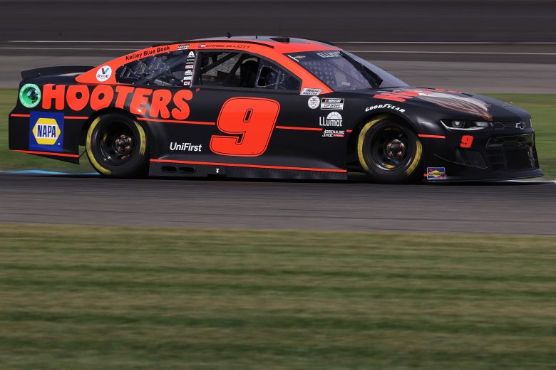 INDIANAPOLIS, INDIANA - AUGUST 14: Chase Elliott, driver of the #9 Hooters Chevrolet, drives during practice for the NASCAR Cup Series Verizon 200 at the Brickyard at Indianapolis Motor Speedway on August 14, 2021 in Indianapolis, Indiana. (Photo by Stacy Revere/Getty Images) | Getty Images