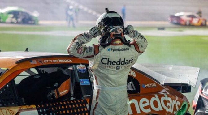 Featured Image for Tyler Reddick edges Dillon in emotional run to final playoff berth at Daytona