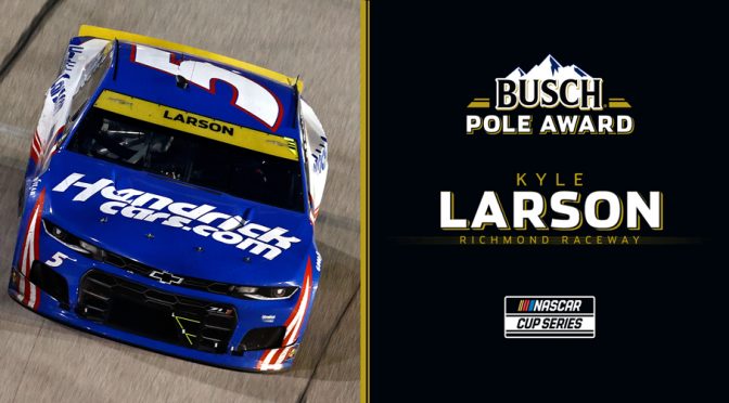 Featured image for Kyle Larson claims Busch Pole Award for Round of 16 race at Richmond; see lineup