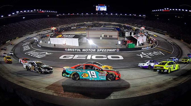 Featured Image for Five teams fined for lug-nut violations after Bristol tripleheader weekend