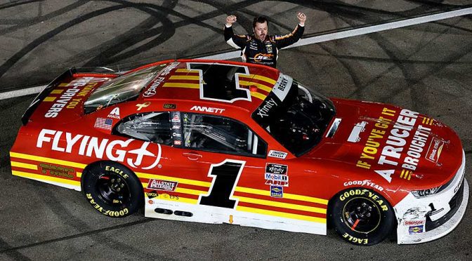 Featured Image for Josh Berry rolls at Las Vegas, speeds to second Xfinity Series win in 1-2-3 JRM finish