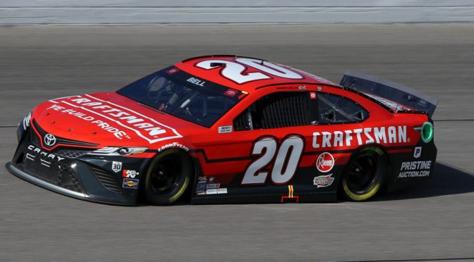 Featured Image for Two crew chiefs suspended, multiple teams fined post-Kansas Speedway weekend