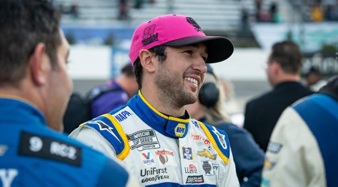 Chase Elliott leaves Martinsville with chance to defend title at Phoenix