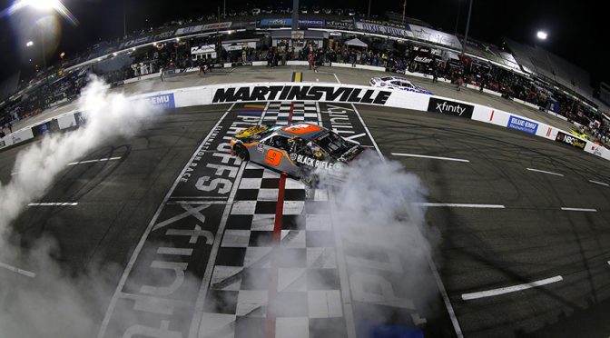 Noah Gragson holds off Cindric to win at Martinsville, advance to Championship 4