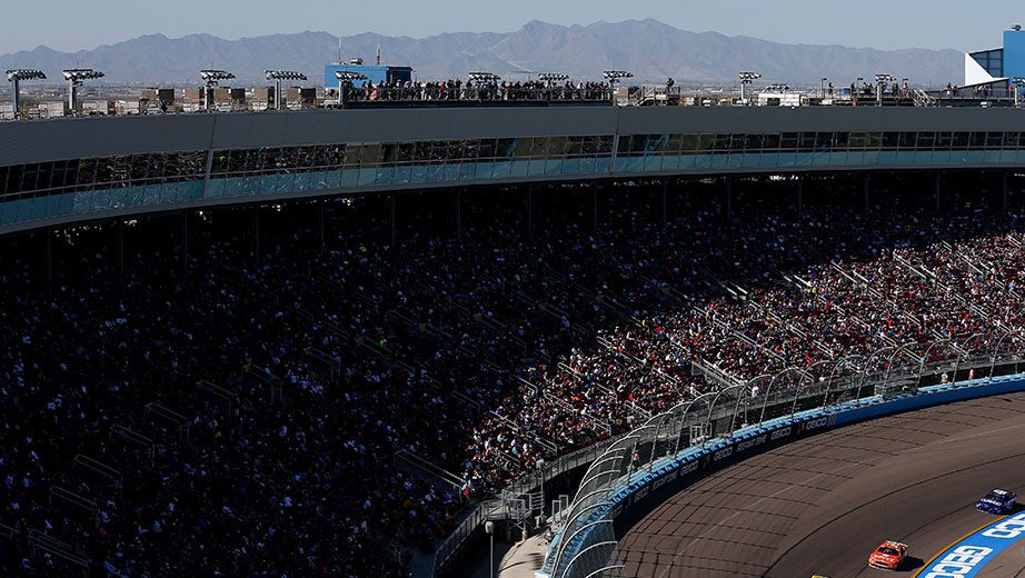 PHOENIX, AZ - NOVEMBER 11:  A general view of raceing during the Monster Energy NASCAR Cup Series Can-Am 500 at ISM Raceway on November 11, 2018 in Phoenix, Arizona.  (Photo by Sarah Crabill/Getty Images) | Getty Images