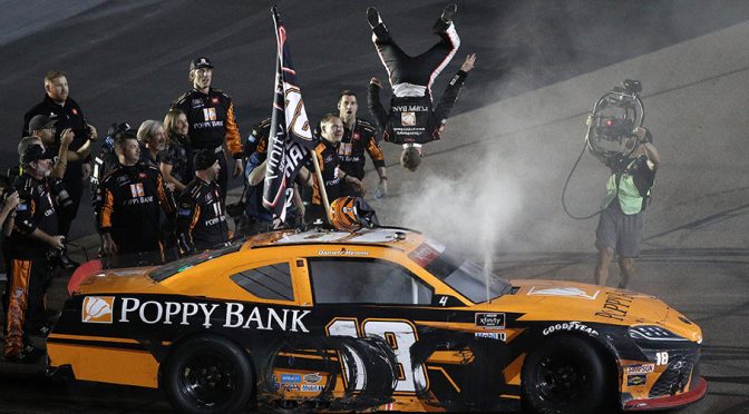 Daniel Hemric wins first national series race en route to Xfinity Series championship at Phoenix