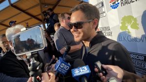 Larson Mics