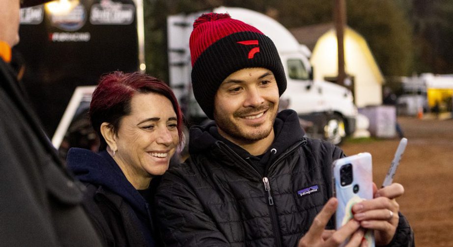 Larson Selfie