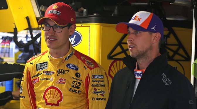 Featured Image for Superspeedway savants Hamlin, Logano battle in Daytona 500 featured matchup