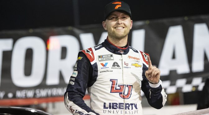Featured Image for William Byron dominates Super Late Model finale at New Smyrna