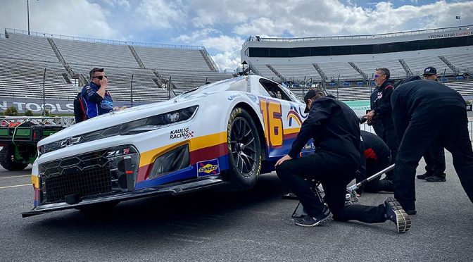 Allmendinger, Kaulig No. 16 to serve pass-through penalty after Martinsville start