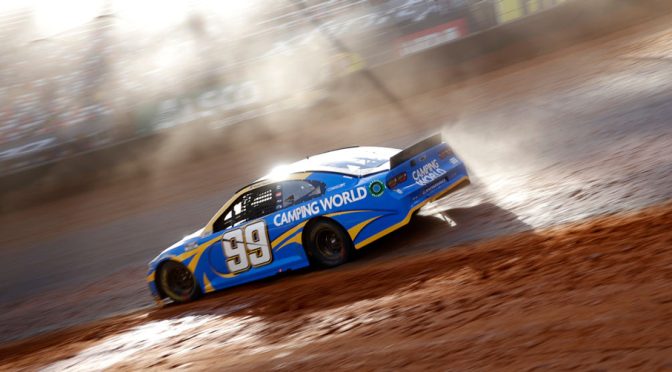 Featured image for Suárez, Chastain have bookmakers’, bettors’ attention ahead of Food City Dirt Race at Bristol