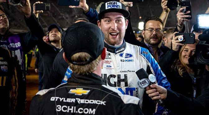 Featured Image for Briscoe, Reddick shake hands after last-lap run-in on Bristol dirt