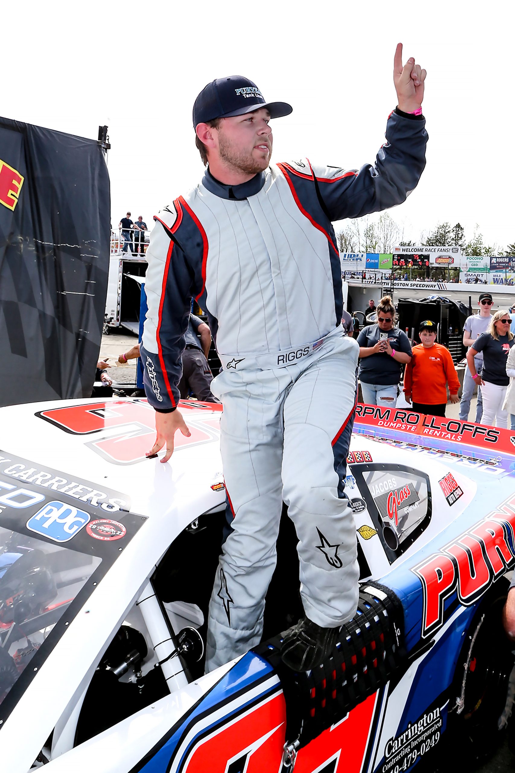 Second-generation driver Layne Riggs sets sights on Weekly Series national championship: 'It's a