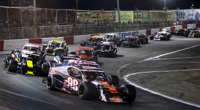 PIT BOX: NASCAR Whelen Modified Tour returns to Riverhead for Miller Lite 200