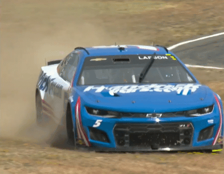 A little off-roading for the defending champ.