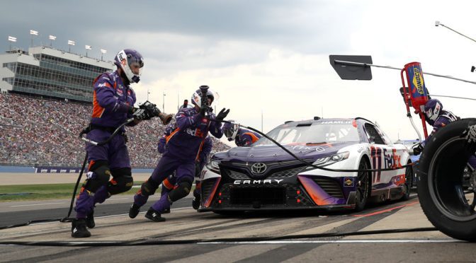 Fortunes turn on final Nashville caution flag, varying pit-stop decisions