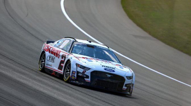 Featured image for Multiple cars eliminated in restart crash at Michigan