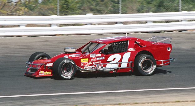 Artwork Barry, two-time NASCAR Whelen Modified Tour champion crew proprietor, passes away