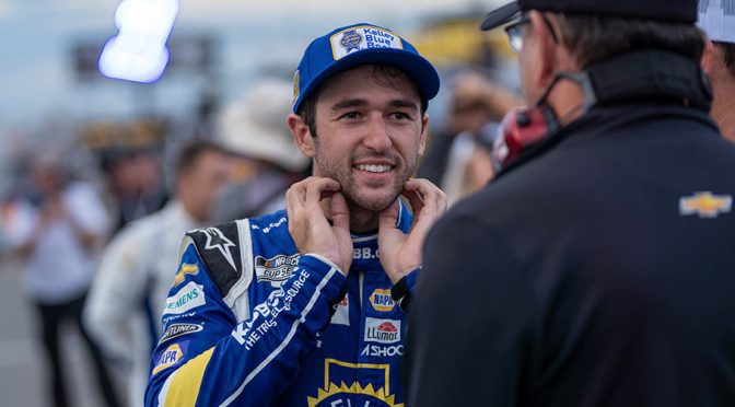 Featured Image for Chase Elliott, Kyle Larson collide in battle for Watkins Glen win