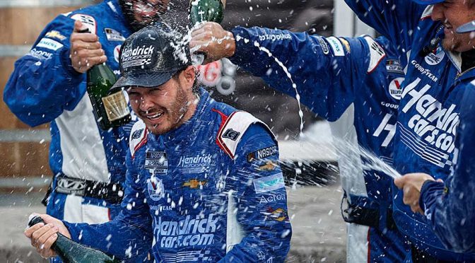 Featured Image for Kyle Larson gets best of Chase Elliott in final restart, edges Allmendinger for Watkins Glen win