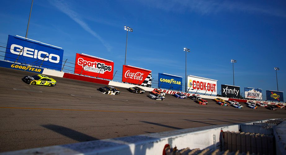 Cars race at Darlington Raceway