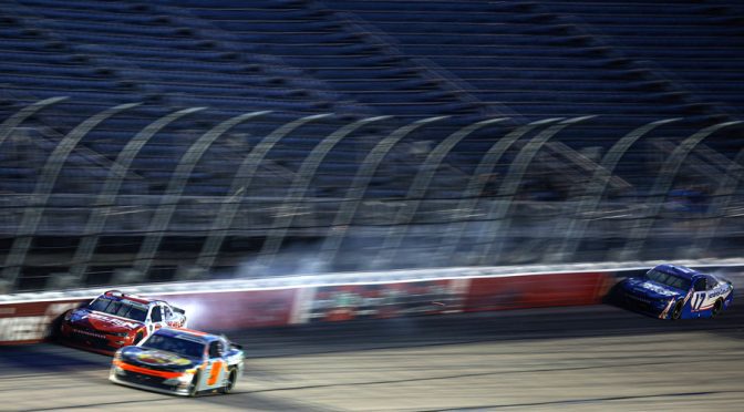 Featured image for Noah Gragson outduels Larson, Creed to score Xfinity win at Darlington
