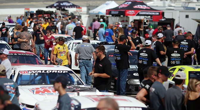 Featured Image for Martinsville Speedway Late Model race: TV channel, entry list, schedule, more for 2022 ValleyStar Credit Union 300