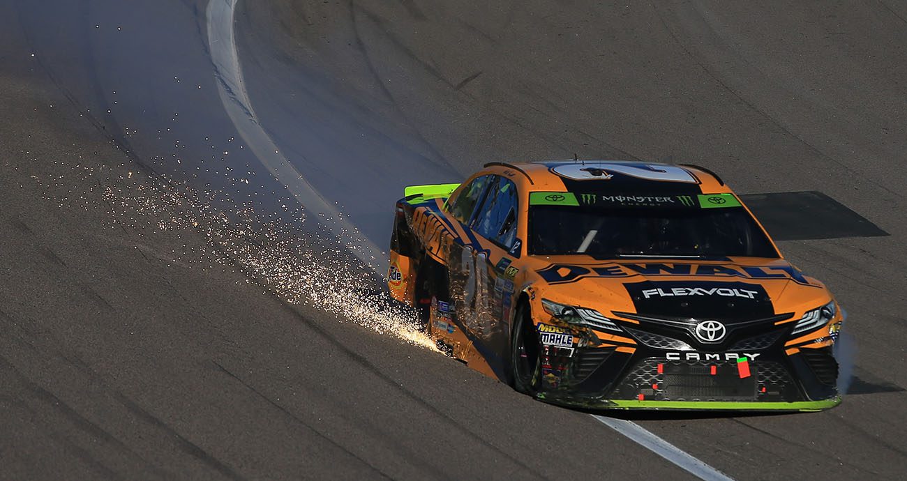 kenseth with a wrecked car at kansas